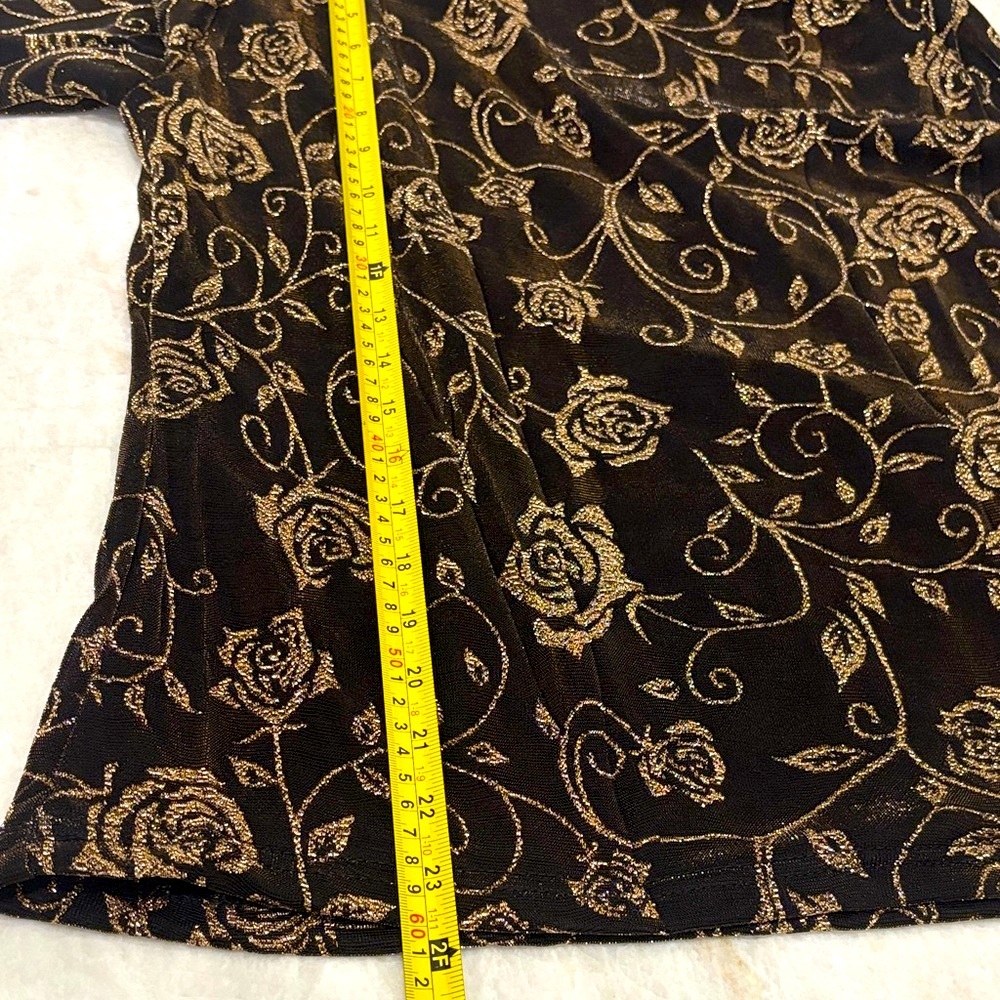 Elegant Gold Rose Print Mock Neck Blouse – Long Sleeve Size 8-10 M/L NWOT - Picture 6 of 9